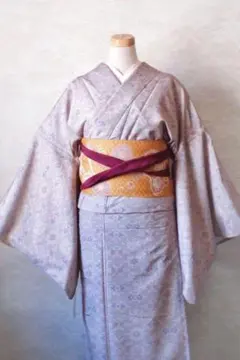 本場白大島紬：美品：淡い花更紗柄：袷着物：幾何学柄：正絹：7号：Q58