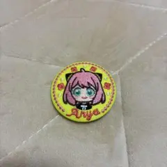 アーニャ缶バッジ