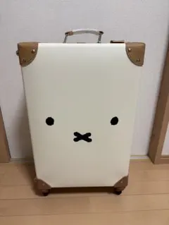 ミッフィー miffy トランク フェイスナチュラル スーツケース 23Lのサムネイル