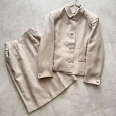 Item thumbnail for item 1bf70b35-36e8-427b-a8cb-f1f02241acf8