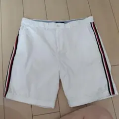 TOMMY HILFIGER 36 ホワイトショートパンツ 赤黒ストライプ