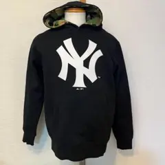 Majestic ヤンキース ロゴパーカー L 黒 迷彩 フード