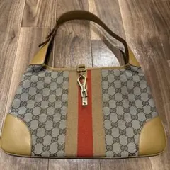 GUCCI レッド GGパターン ハンドバッグ - メルカリ