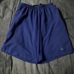 Nike ネイビー ショートパンツ Mサイズ