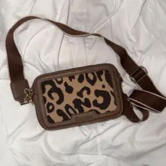 レオパード柄ショルダーバッグ
