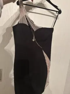 ブラック片肩ドレス ビジュー付き