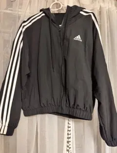 adidasパーカー