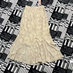 新品タグ付き　クリア　ロングスカート　Mサイズのサムネイル
