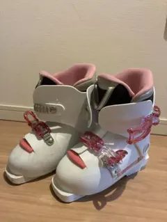 Item thumbnail for item ebeee229-def9-4147-bc7d-f3c22d0b164b