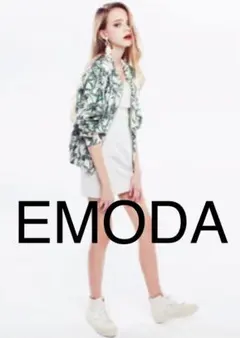 【値下げ】EMODA リーフ柄 リバーシブル ブルゾンのサムネイル