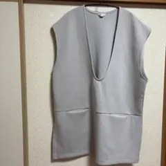 ベージュVネック ノースリーブベスト Ｌサイズ