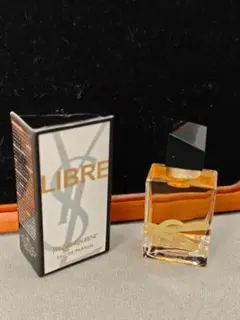 2025年最新】イヴ•サンローランの人気アイテム - メルカリ