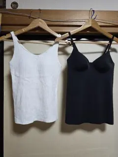 ユニクロエアリズムシームレスVネックブラキャミソールタンクトップ