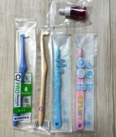 子供用歯ブラシ タフトブラシ プラークチェッカー 4本+1個