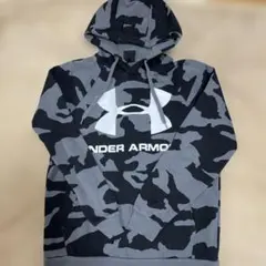 UNDER ARMOUR 迷彩柄 フード付きパーカー