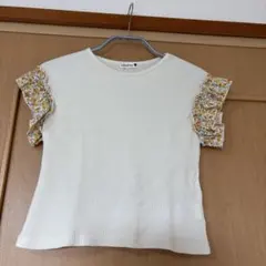 branshes フリル付きホワイトTシャツ　ブランシェス　花柄　女の子　110