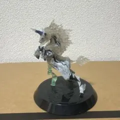 モンスターハンター　キリン　美品台座付き