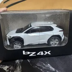 オ*ト様 Toyota bZ4X TOURING ミニカー 白 - メルカリ