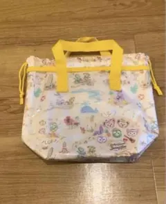 ディズニーシーダッフィー＆フレンズ　サニーファンスーベニアランチケース保冷バッグ