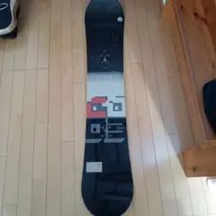 □ 未使用品！DUB BRAND スノーボード 148cm 黒の木目柄 □ - メルカリ