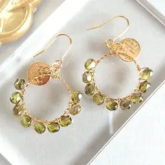 ハンドメイド ピアス イヤリング チェコビーズ　グリーン　揺れる　NO.334