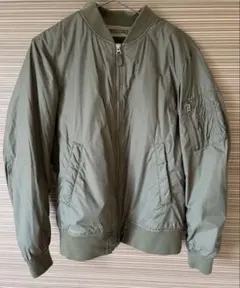 ユニクロ　MA-1 ブルゾン