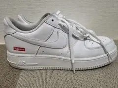 Nike Air Force 1 Supreme ホワイト