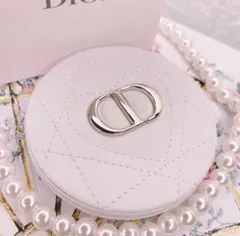 本日限定セール！3199円！❤︎ Dior ホワイト ミラーノベルティ