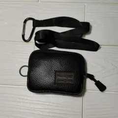 Item thumbnail for item c6b76e9b-b4c5-42f8-b0db-077d1b90dc45