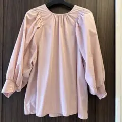 美品 ボリュームパフスリーブブラウス