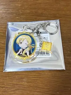 魔法少女まどか⭐︎マギカ 巴マミ 2連アクリルキーホルダー - メルカリ