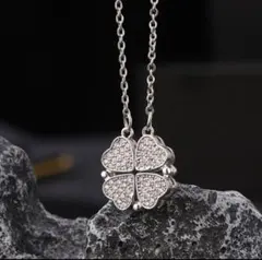 四つ葉のクローバー型ネックレス シルバー