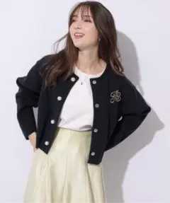 アプワイザーリッシェ　パール釦ショートニットジャケット　25