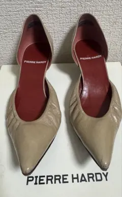 PIERRE HARDY ベージュ ポインテッドトゥ パンプス