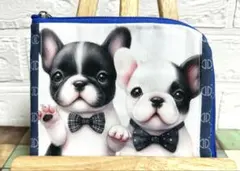 ハンドメイド　フレンチブルドッグ 柄のマルチポーチ