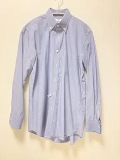 【UNIQLO】青と白のストライプ ボタンダウンシャツ