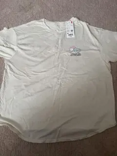 UNIQLO ユニクロ　ちいかわ　サンリオ　ラウンジ　Tシャツのサムネイル