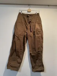 THE NORTH FACE チノパン ブラウンのサムネイル