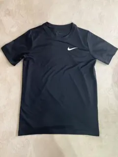 Nike DRI-FIT Tシャツ 黒（150-160）のサムネイル