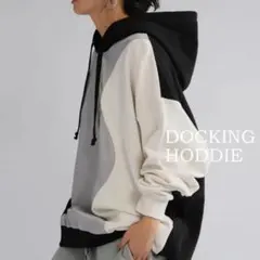 中古美品 antiqua アンティカ 裏毛異素材ドッキングパーカー