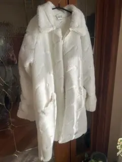 NIKE アイコンクラッシュ　真白のボアコート　M