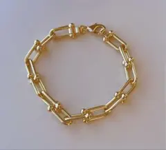 Item thumbnail for item 9b7cc6fb-a6fe-4d6c-a491-f7ec8a5a6e01