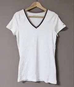 TOMMY HILFIGER ホワイト Vネック Tシャツ L/6