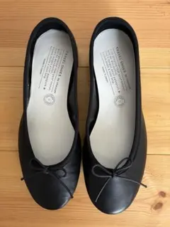 未使用級☆ショセ chausser バレエシューズ 黒 24cm 38 レザー - メルカリ
