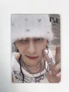 Item thumbnail for item 7a298bdf-9a06-4ae7-8b85-f6eca55ed4e5