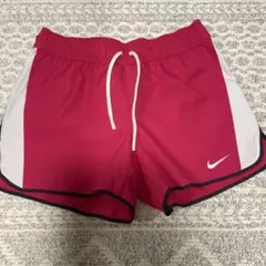 NIKE ナイキ　ランニング　ショートパンツ