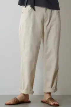 セポ　ホワイト　パンツ