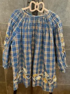 ヨーロッパ子供服　ワンピース　刺繍