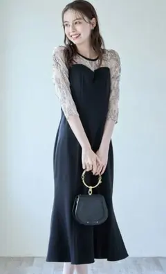 シャーリングスリーブレース切り替え配色マーメイドワンピース　ブラック