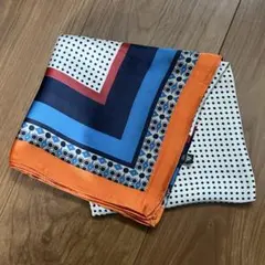 新品 未使用 スカーフ 幾何学柄